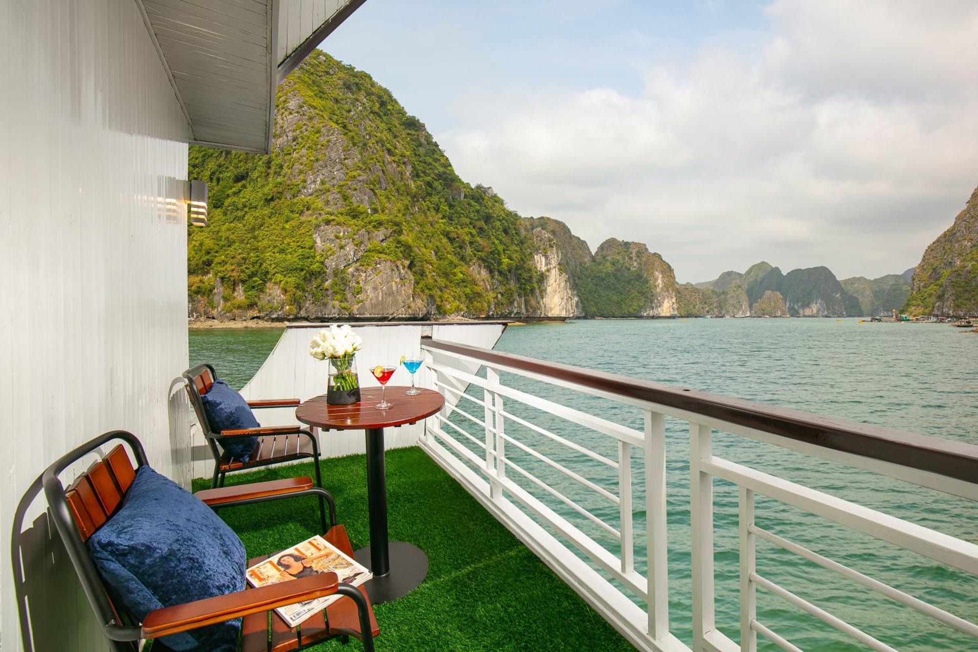 Hotel Fantasea Imperial Cruise Ha Long Zewnętrze zdjęcie